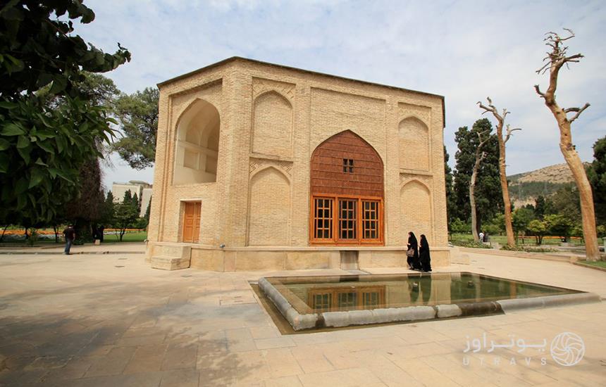 عمارت وکیل در باغ جهان نما شیراز